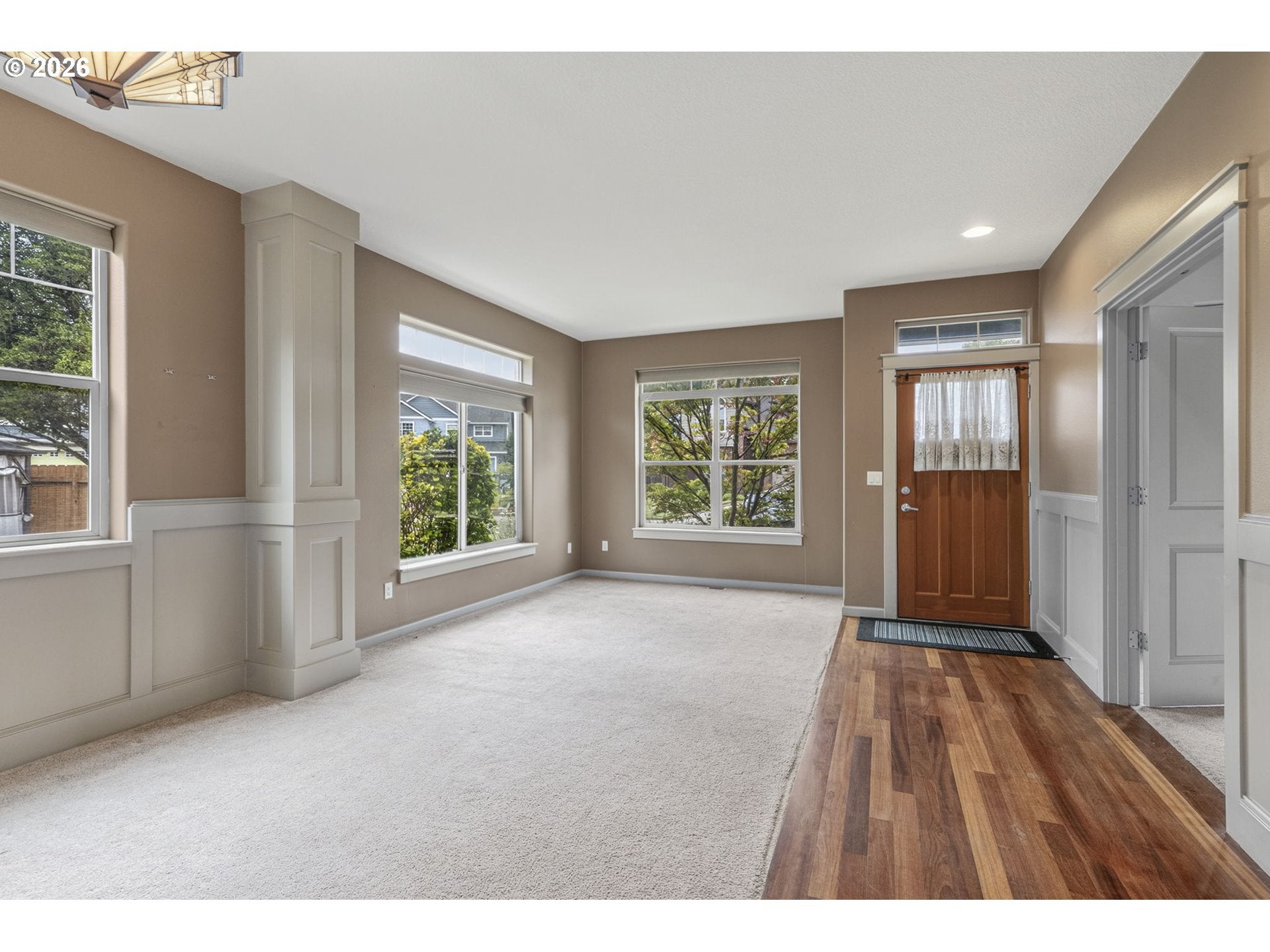 8911 NE 106TH CIR