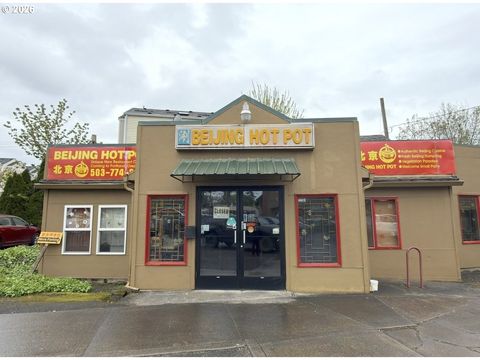 2768 SE 82nd AVE Portland OR 97266