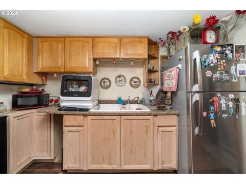 A home in Nehalem