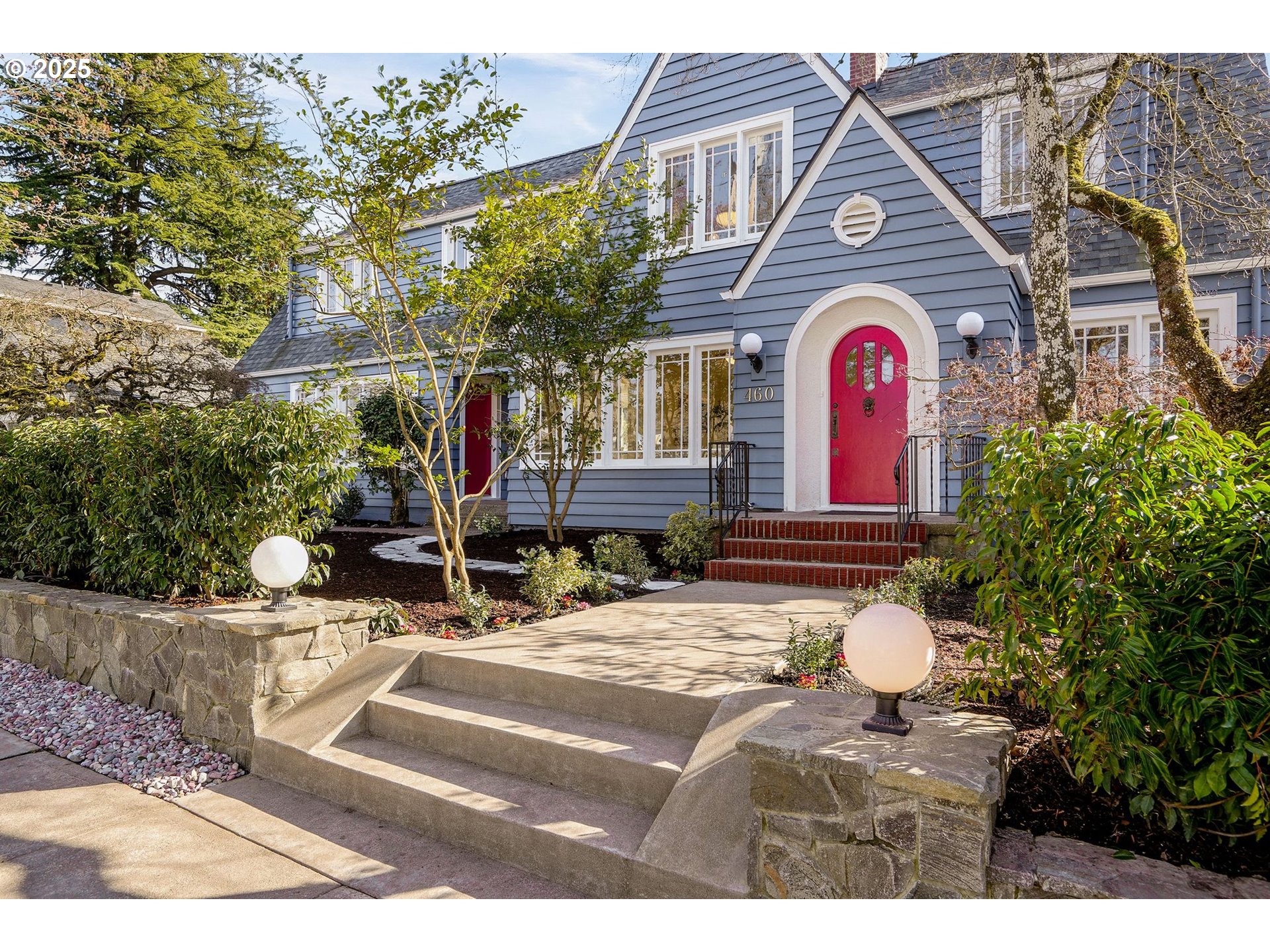 460 BUSH ST SE