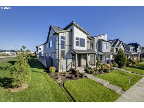 7002 SE FIREFLY LN Hillsboro OR 97123