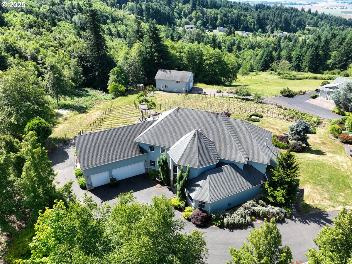 442 VARSITY RD