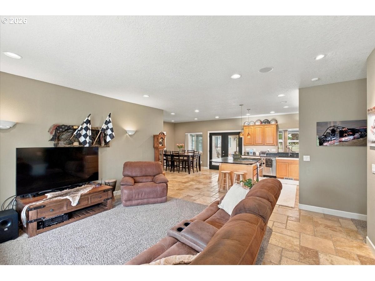 3324 NE 54TH AVE