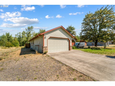 Tiny photo for 48393 Roaring Rapids Way, Oakridge, OR 97463 (MLS # 552804712)