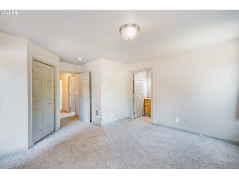Tiny photo for 48393 Roaring Rapids Way, Oakridge, OR 97463 (MLS # 552804712)
