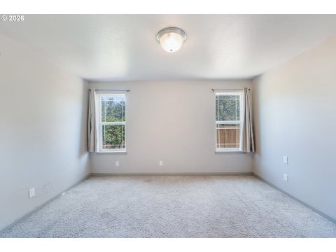Tiny photo for 48393 Roaring Rapids Way, Oakridge, OR 97463 (MLS # 552804712)