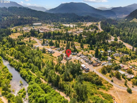 Tiny photo for 48393 Roaring Rapids Way, Oakridge, OR 97463 (MLS # 552804712)