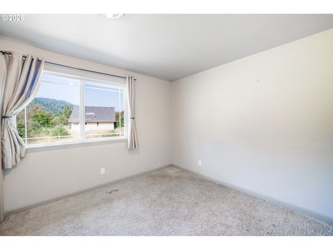 Tiny photo for 48393 Roaring Rapids Way, Oakridge, OR 97463 (MLS # 552804712)