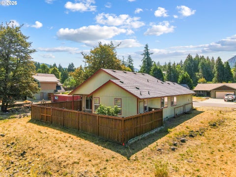 Tiny photo for 48393 Roaring Rapids Way, Oakridge, OR 97463 (MLS # 552804712)