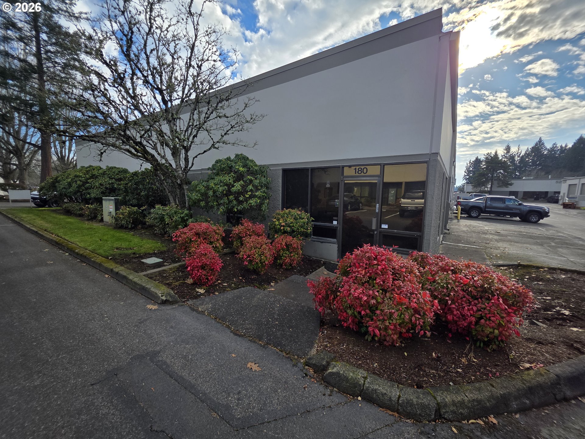 5289 NE ELAM YOUNG PKWY 180