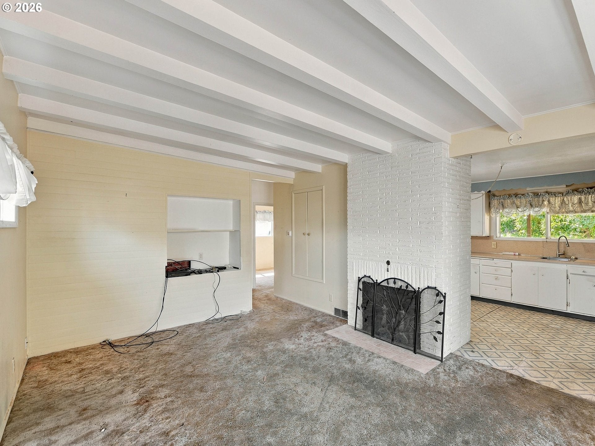 1065 ELM AVE
