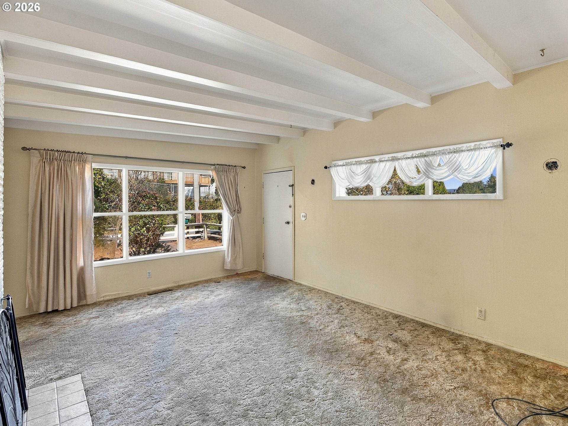 1065 ELM AVE