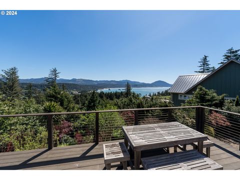 A home in Port Orford