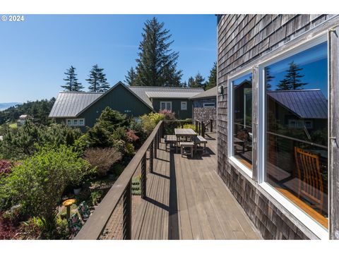 A home in Port Orford