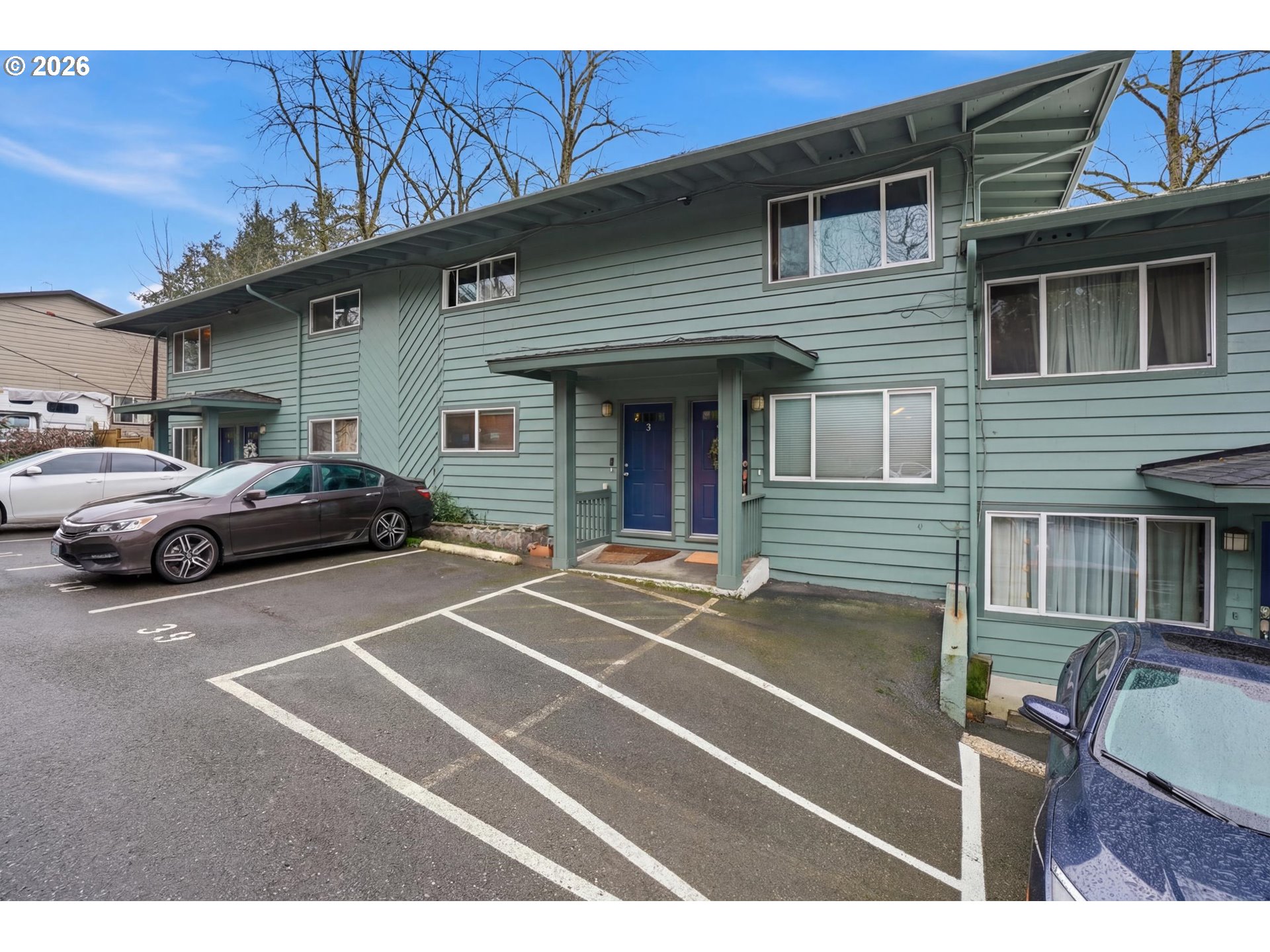 1015 SW BERTHA BLVD 4