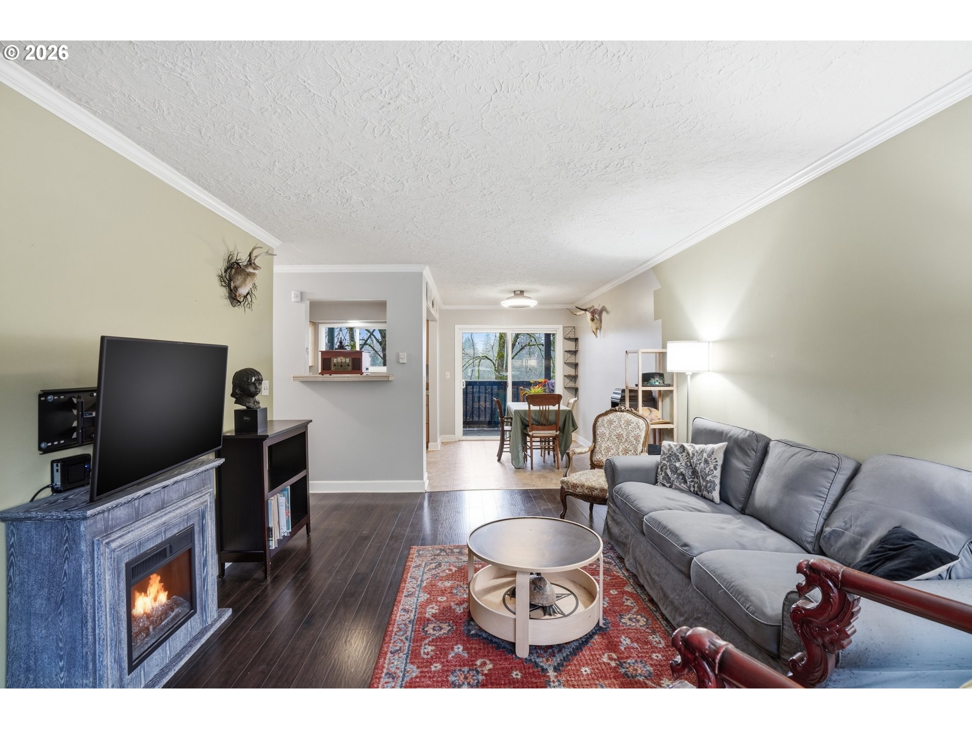 1015 SW BERTHA BLVD 4