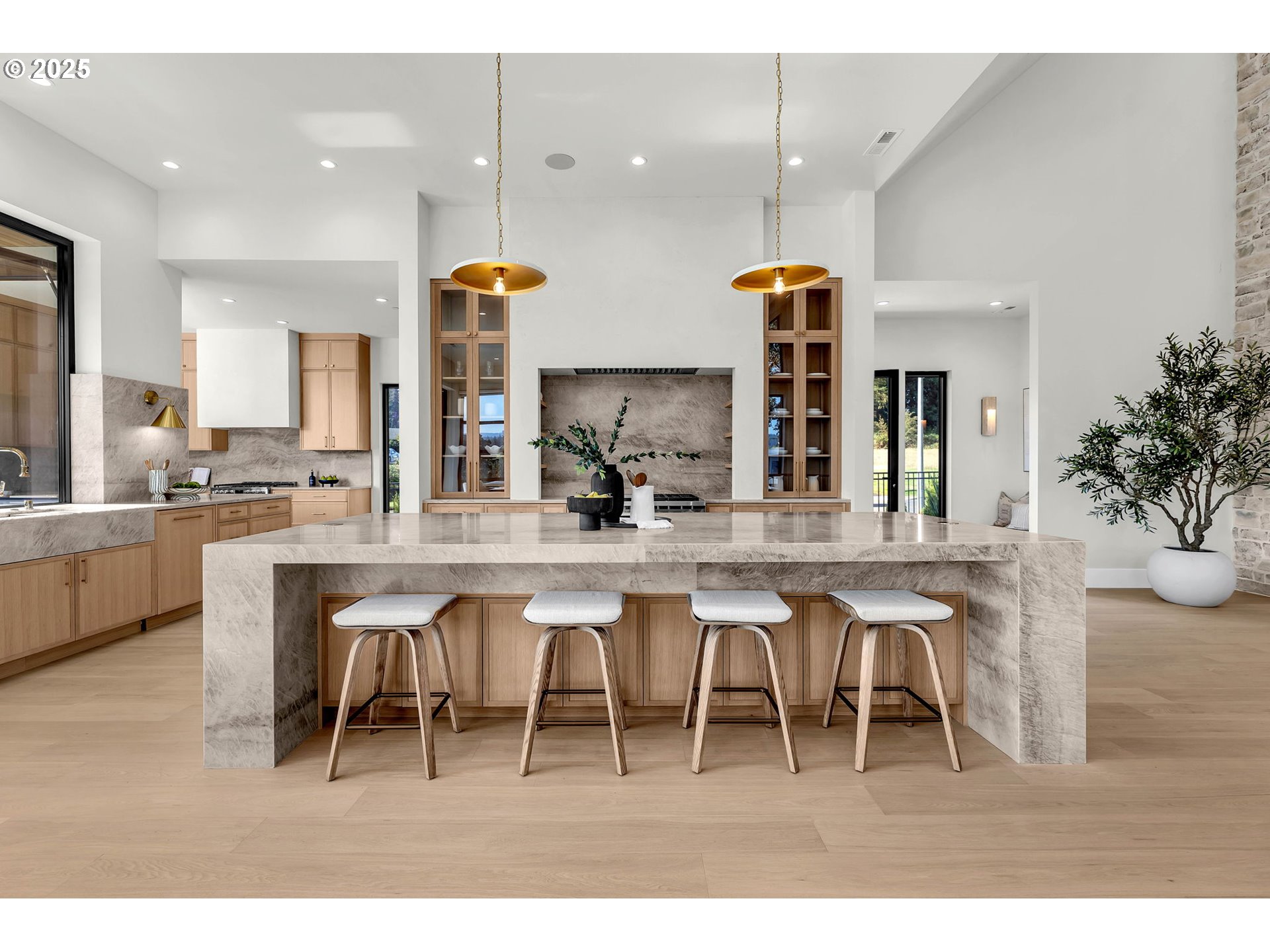 4537 NW 71ST AVE