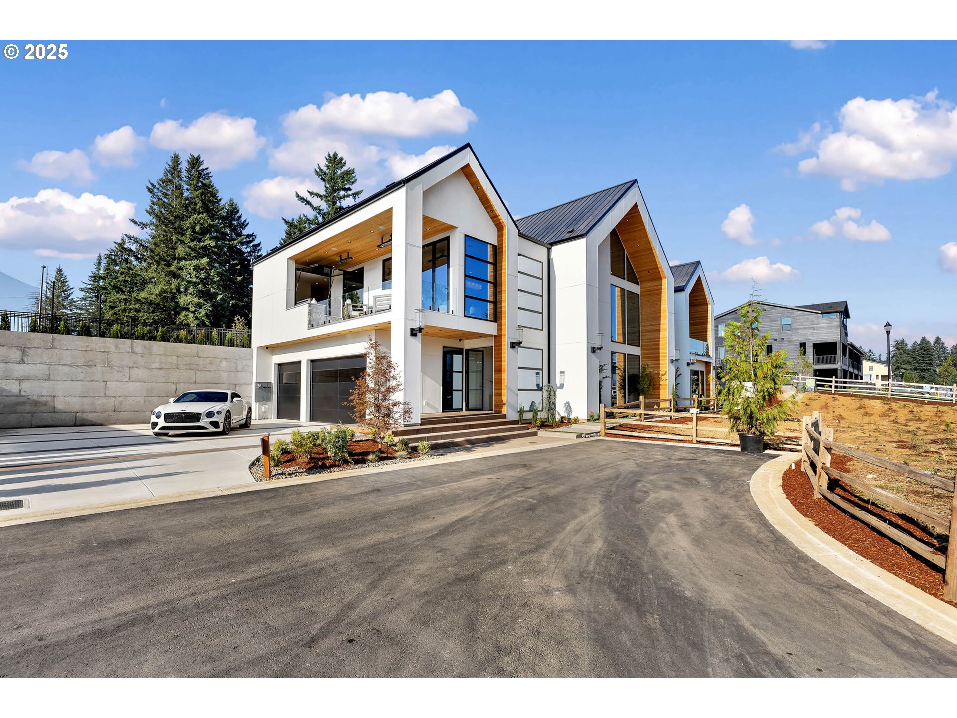4537 NW 71ST AVE