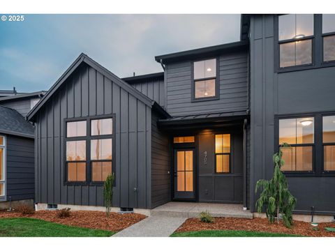 Photo of 4705 NW Camas Meadows Dr, Camas, WA 98607 (MLS # 733730895)