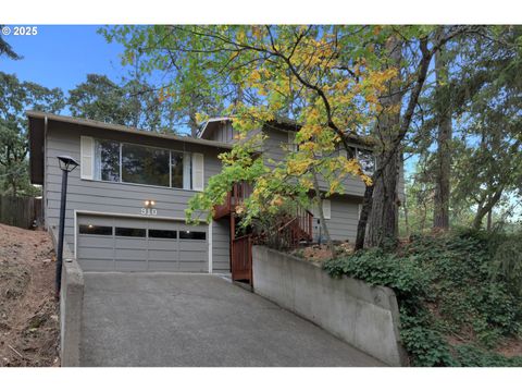 910 E 43RD AVE Eugene OR 97405