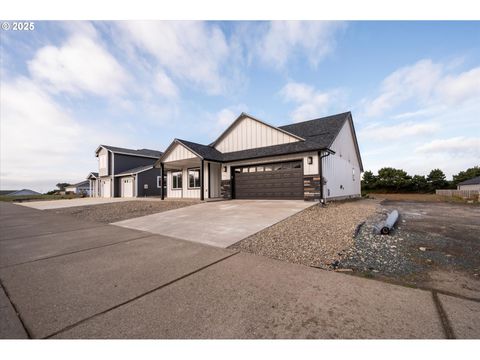 A home in Bandon