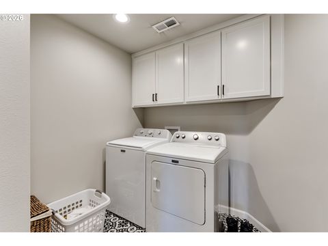 Tiny photo for 374 Owens Way, Creswell, OR 97426 (MLS # 335246680)