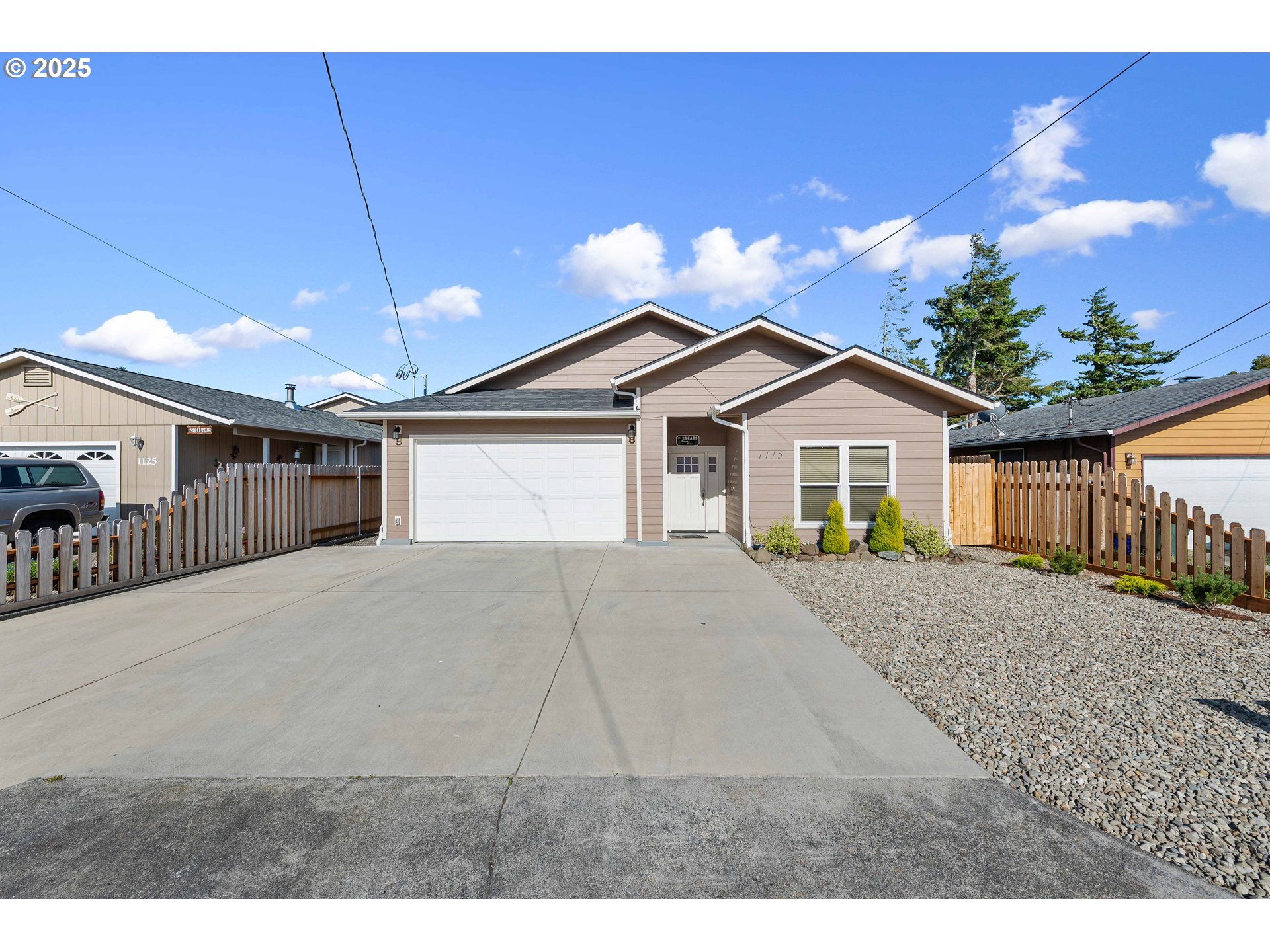1115 Fenwick