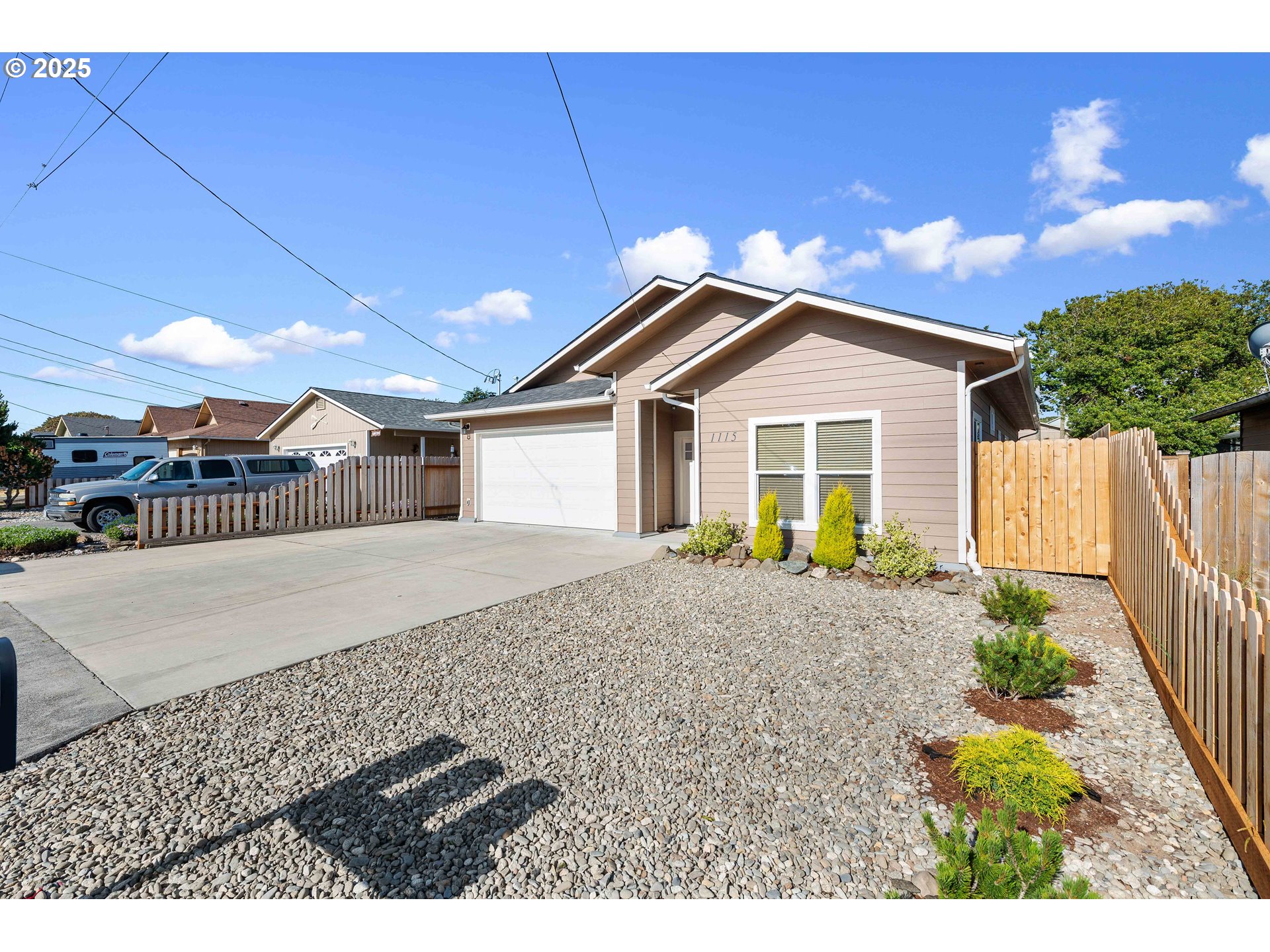 1115 Fenwick