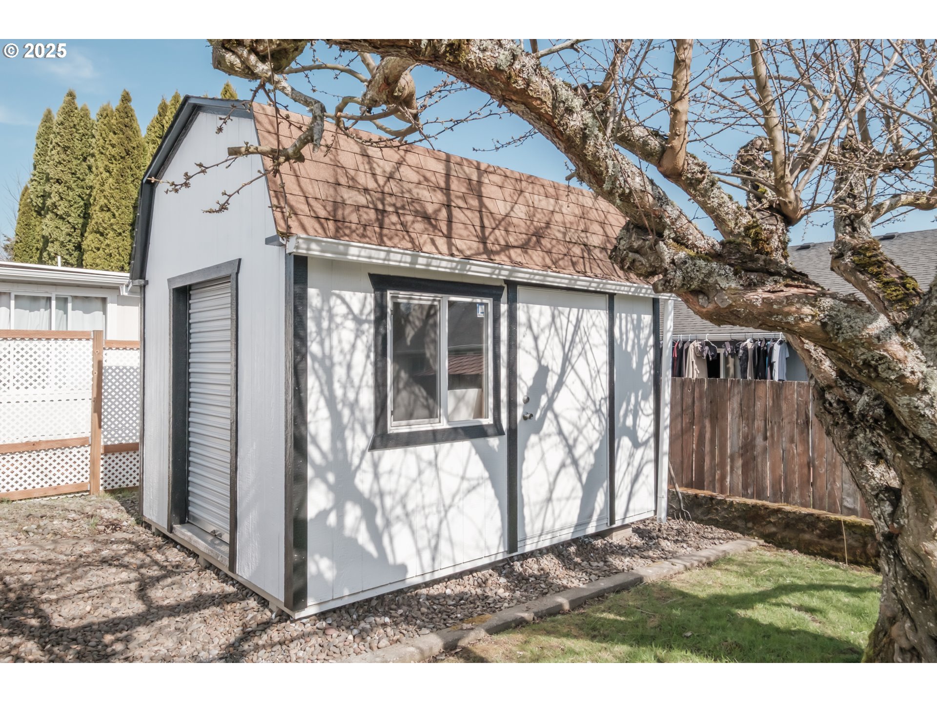 Salem, Oregon 97305, United States, 3 Bedrooms Bedrooms, ,2 BathroomsBathrooms,Residential,Pending,81828