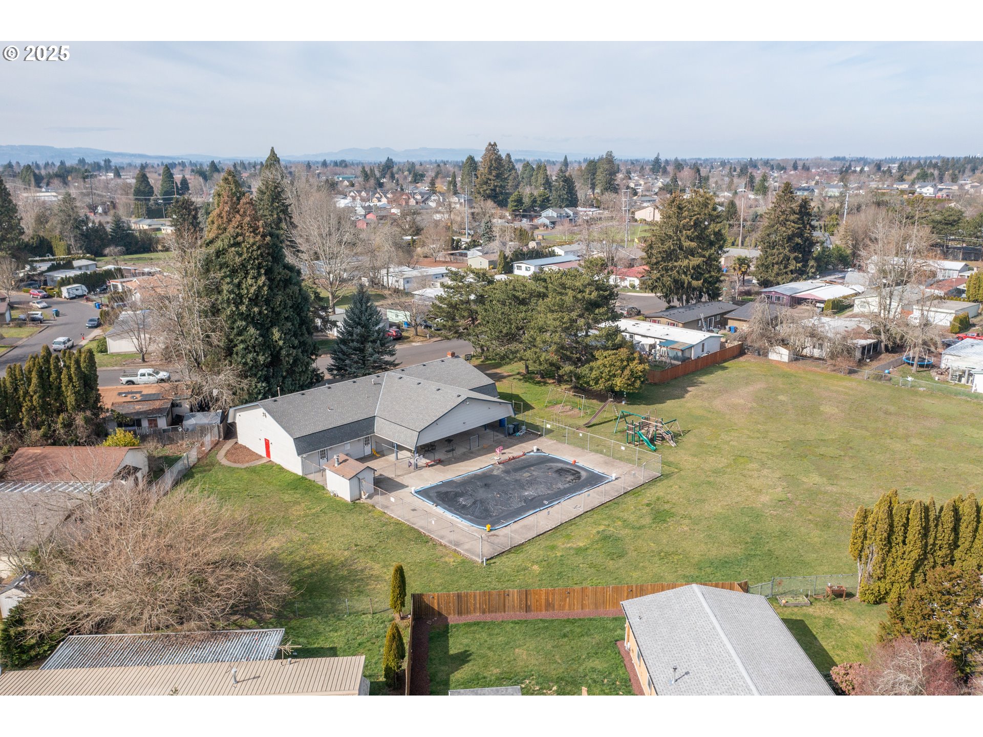 Salem, Oregon 97305, United States, 3 Bedrooms Bedrooms, ,2 BathroomsBathrooms,Residential,Pending,81828