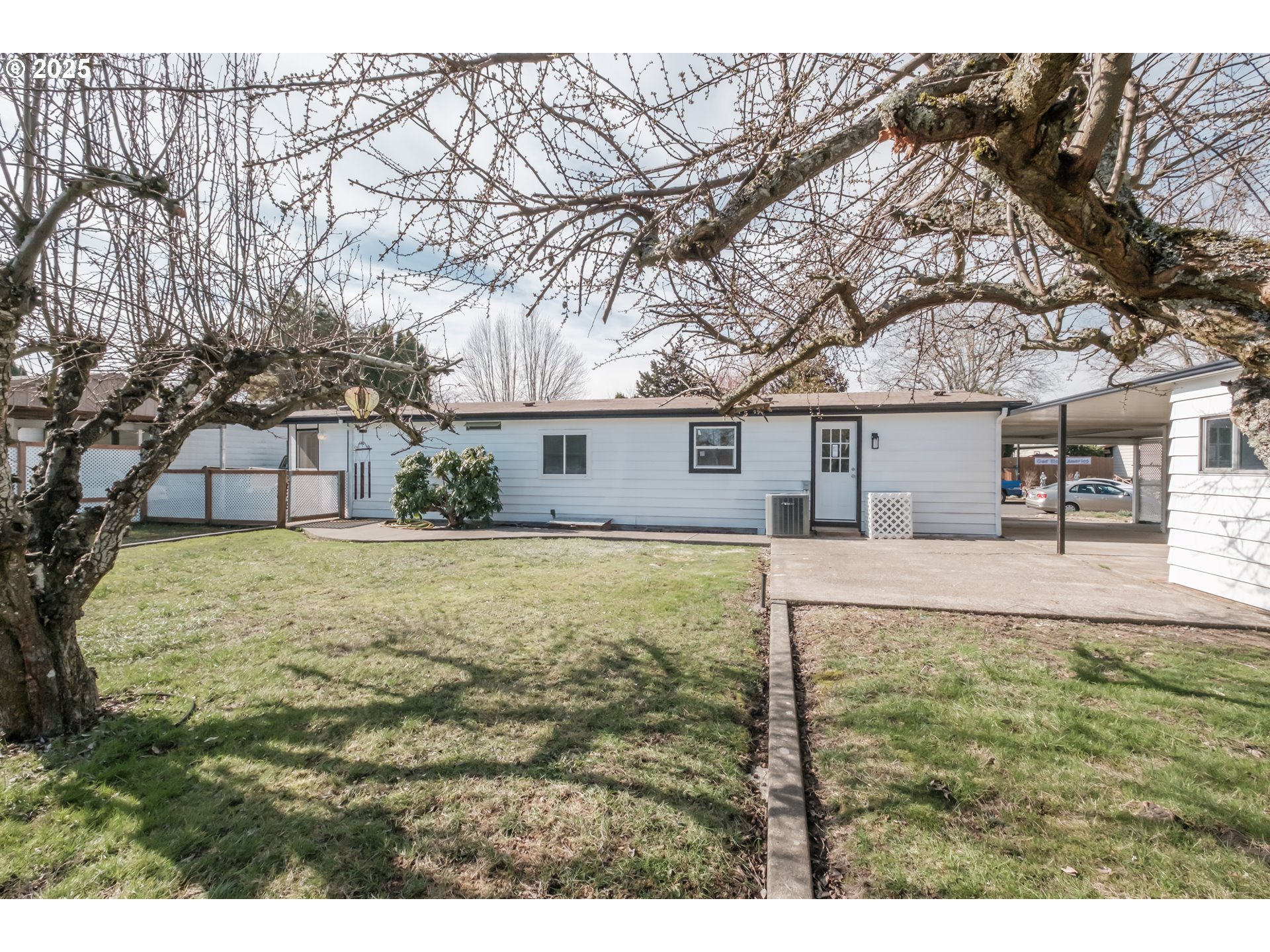 Salem, Oregon 97305, United States, 3 Bedrooms Bedrooms, ,2 BathroomsBathrooms,Residential,Pending,81828