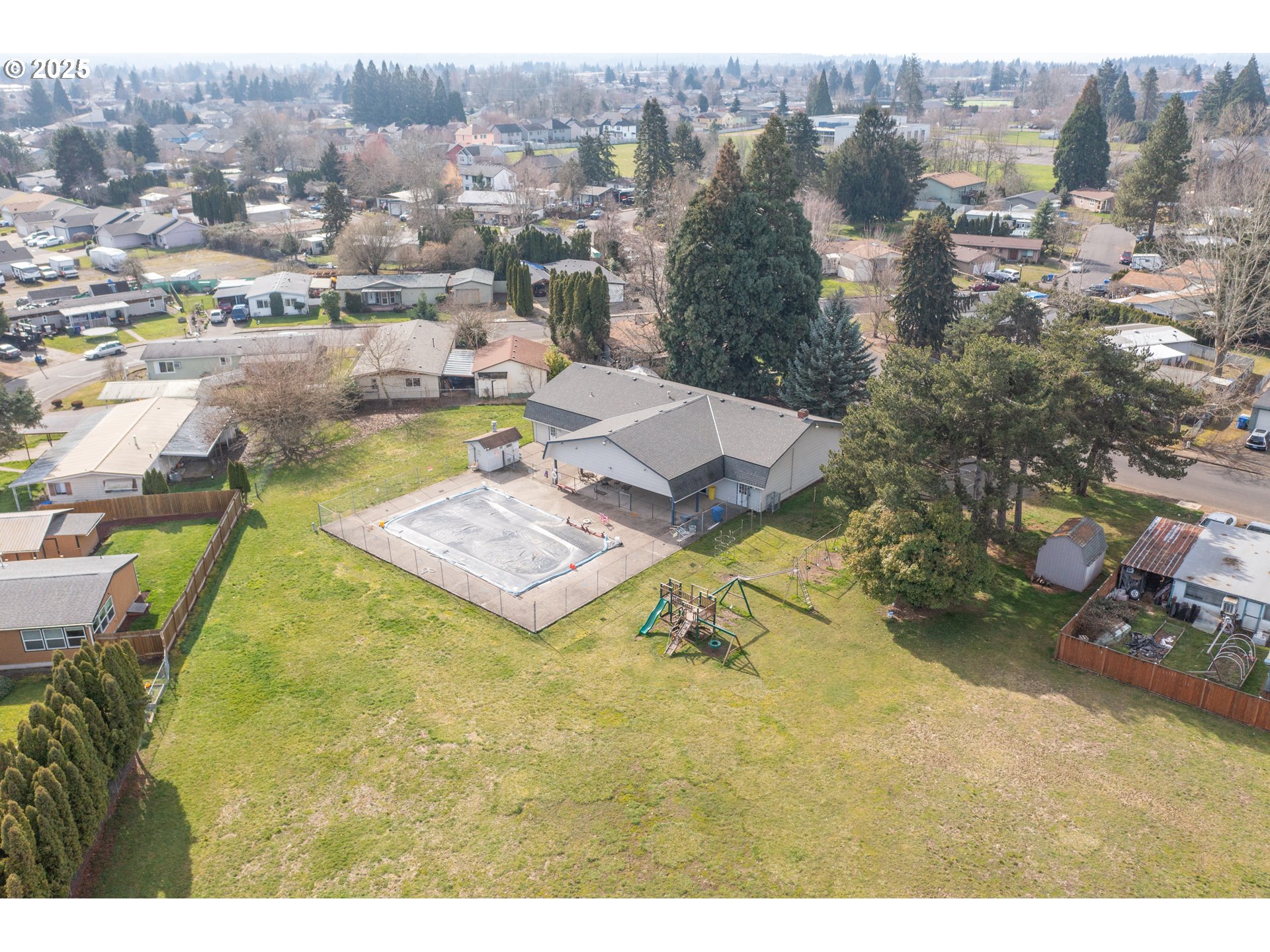 Salem, Oregon 97305, United States, 3 Bedrooms Bedrooms, ,2 BathroomsBathrooms,Residential,Pending,81828