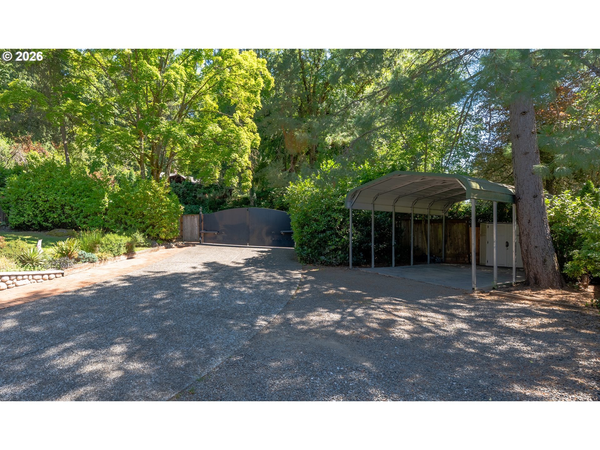18040 ROYCE WAY