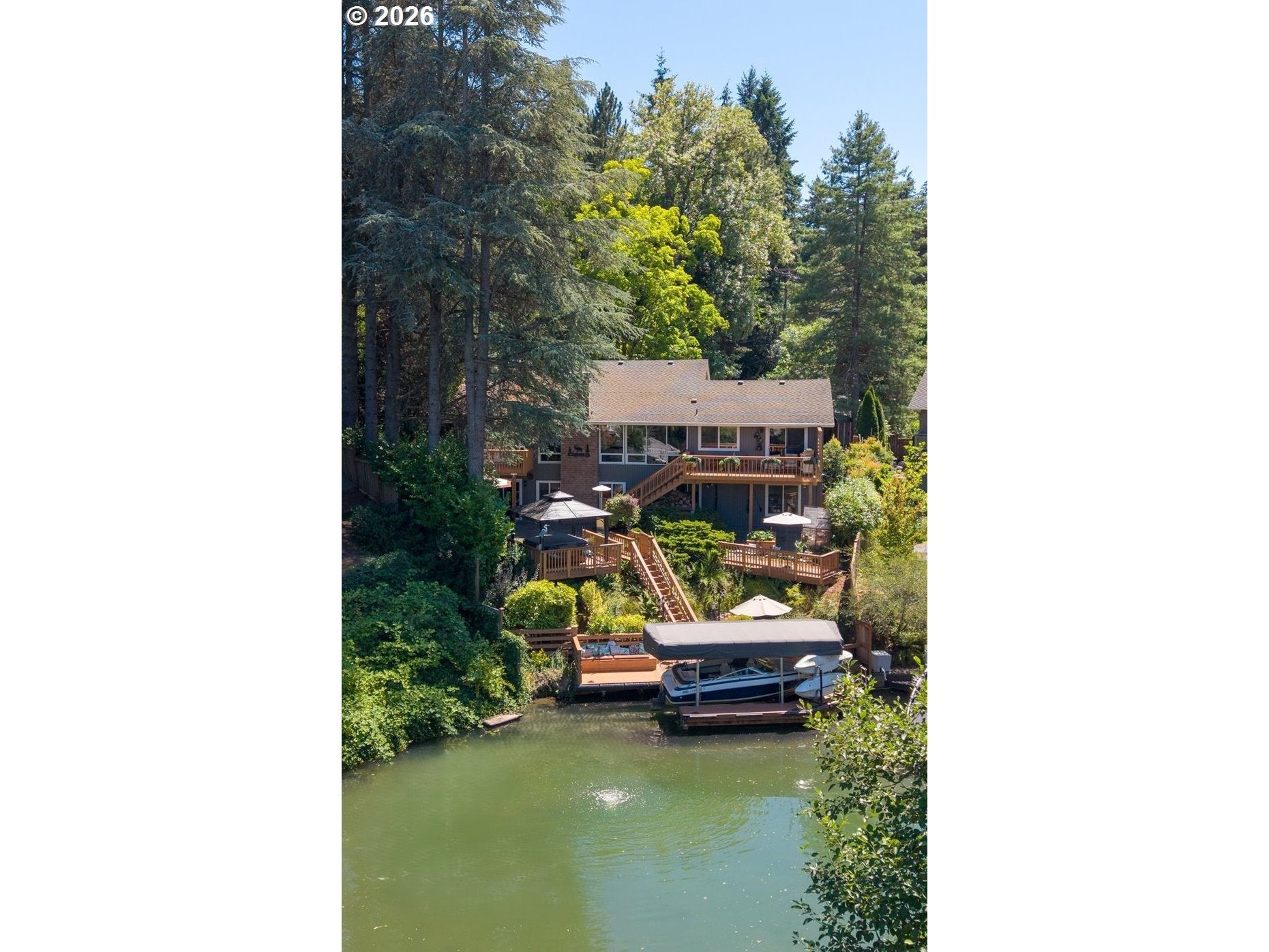 18040 ROYCE WAY