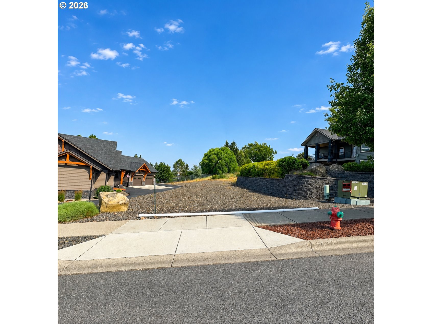 119 RIDGE DR