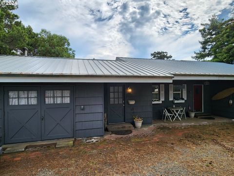 A home in Port Orford