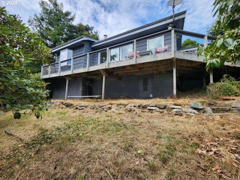 A home in Port Orford