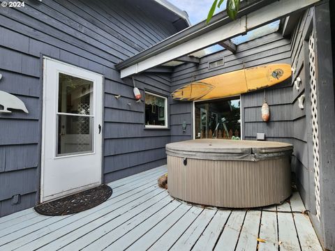 A home in Port Orford