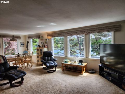 A home in Port Orford