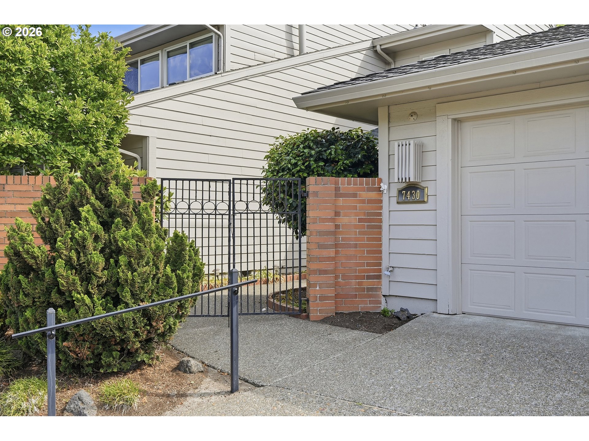 7430 SW Greens View CT