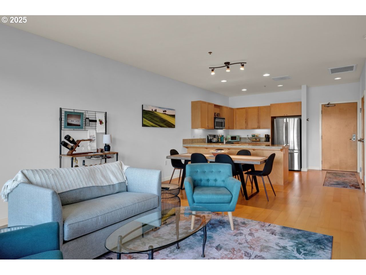 1375 OLIVE ST 304