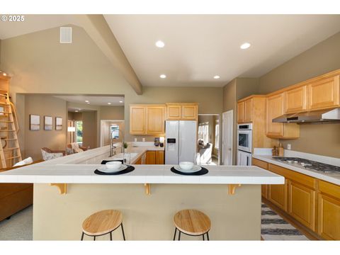 Tiny photo for 375 Magnolia Dr, Creswell, OR 97426 (MLS # 214621055)