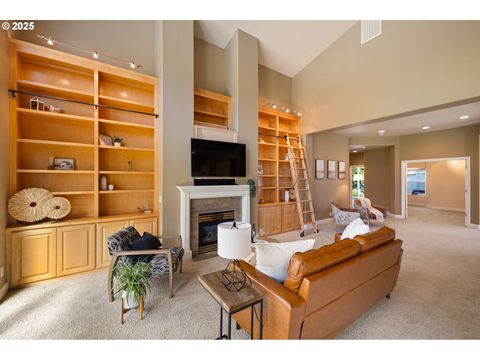 Tiny photo for 375 Magnolia Dr, Creswell, OR 97426 (MLS # 214621055)