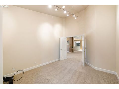 Tiny photo for 375 Magnolia Dr, Creswell, OR 97426 (MLS # 214621055)