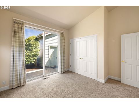 Tiny photo for 375 Magnolia Dr, Creswell, OR 97426 (MLS # 214621055)