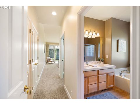 Tiny photo for 375 Magnolia Dr, Creswell, OR 97426 (MLS # 214621055)