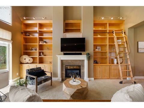 Tiny photo for 375 Magnolia Dr, Creswell, OR 97426 (MLS # 214621055)