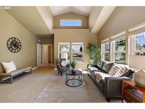 Tiny photo for 375 Magnolia Dr, Creswell, OR 97426 (MLS # 214621055)