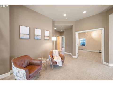 Tiny photo for 375 Magnolia Dr, Creswell, OR 97426 (MLS # 214621055)