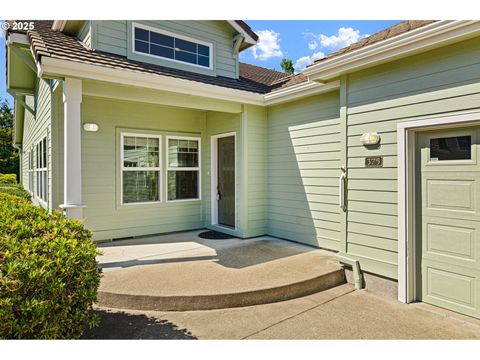 Tiny photo for 375 Magnolia Dr, Creswell, OR 97426 (MLS # 214621055)